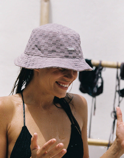 BOEY - DEIA Bucket Hat image 7